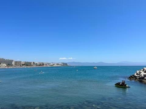 Aime Benalmadena Apartment Bagian luar foto